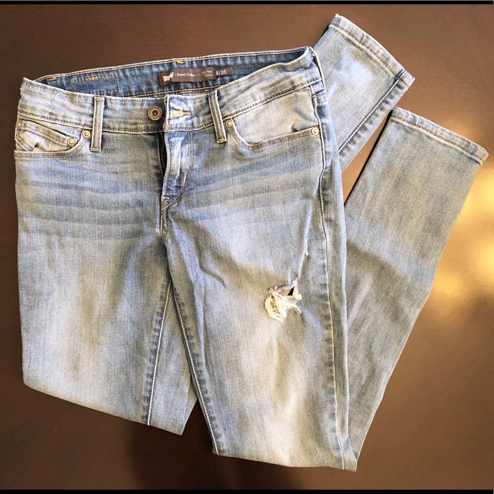 Levi’s Ripped Skinny Jeans